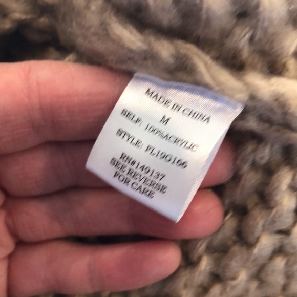 Cowl neck sweater with black and white striped sleeves - Picture 8 of 8